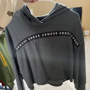 Under armour cropped hoodie